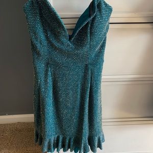 Medium green/sparkly party dress